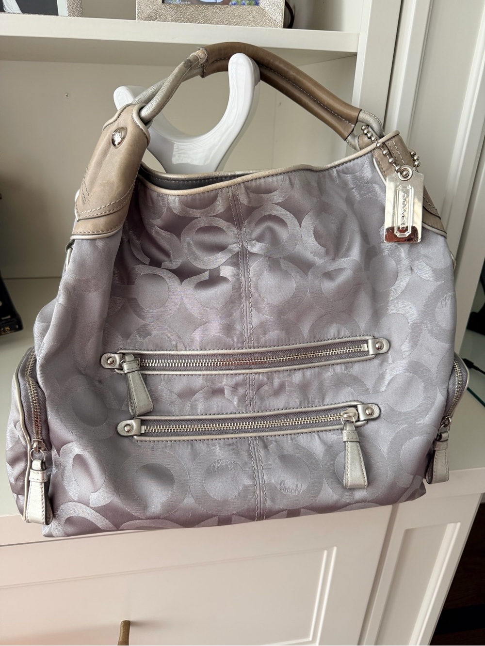 Y2K Vintage 2009 COACH Cambridge Metallic XL Op Art Hobo 14087 Bag Purse Grey